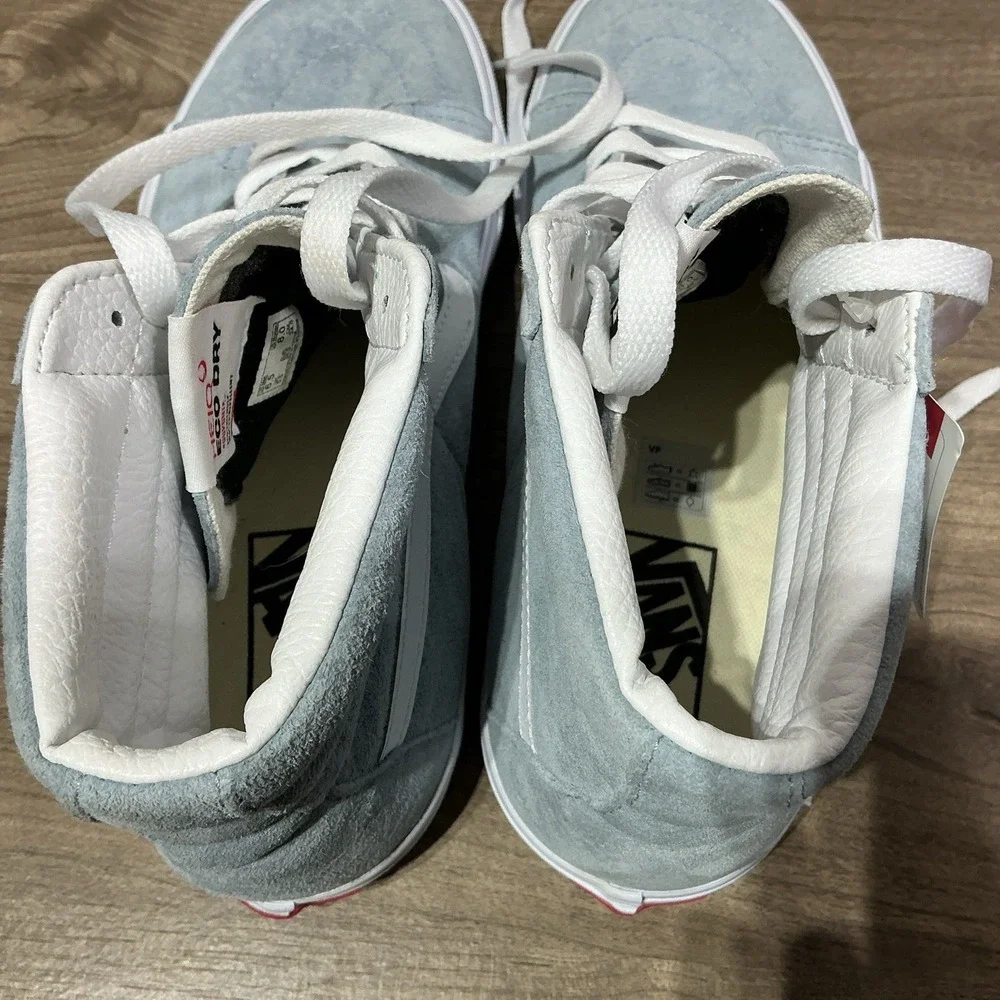 Vans new tags